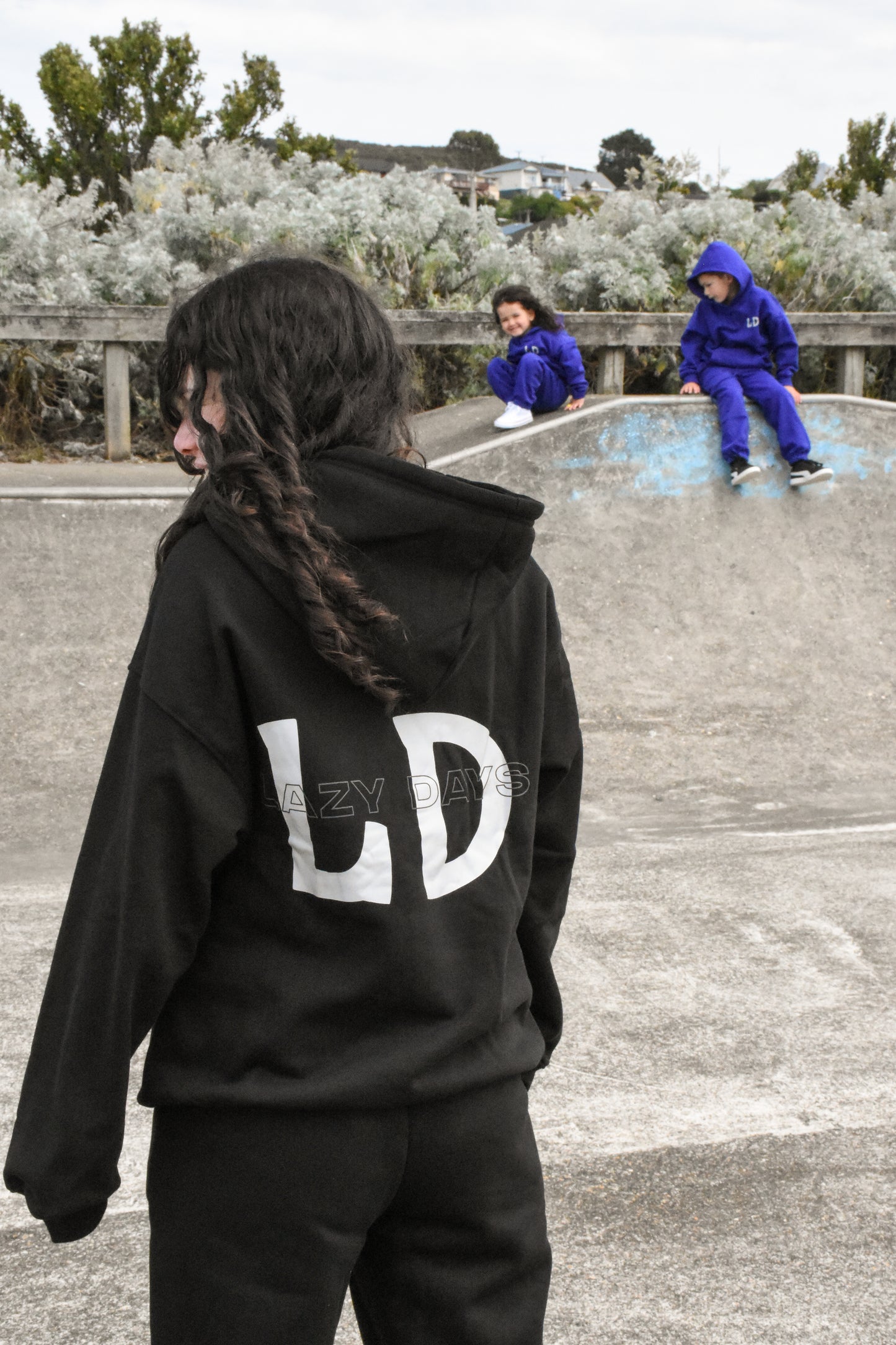 OVERSIZED UNISEX ORIGINAL HOODIE IN BLACK