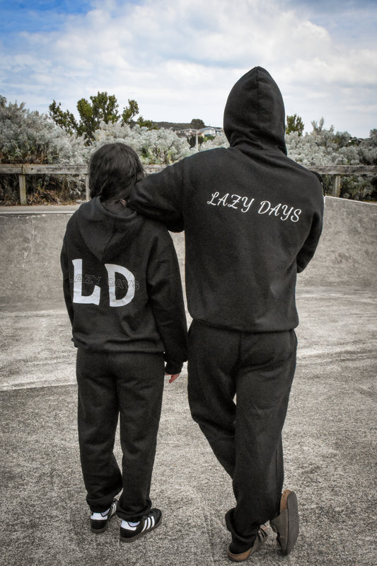 COZY UP WITH SNUGGLY UNISEX TRACKPANTS IN BLACK