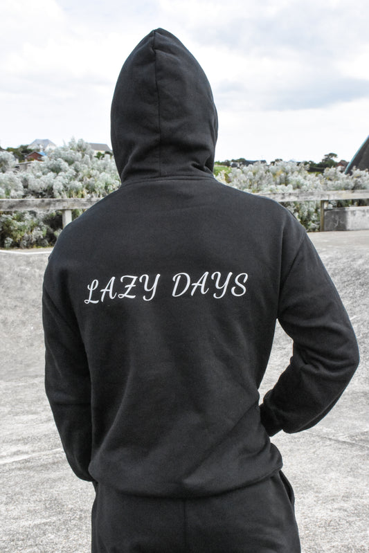 OVERSIZED UNISEX HOODIE IN BLACK